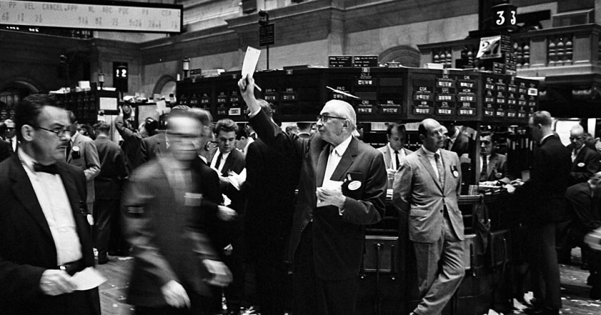 Historical photograph of traders on the New York Stock Exchange floor